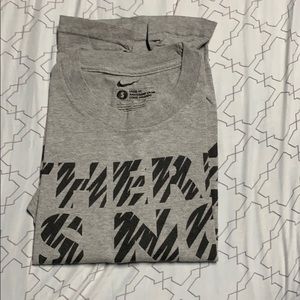 Nike tee shirt